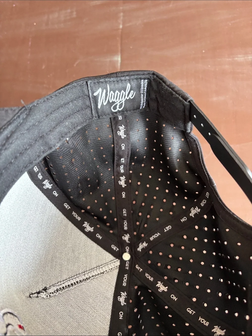 Black Men's Loon Lake Hat Waggle NWOT